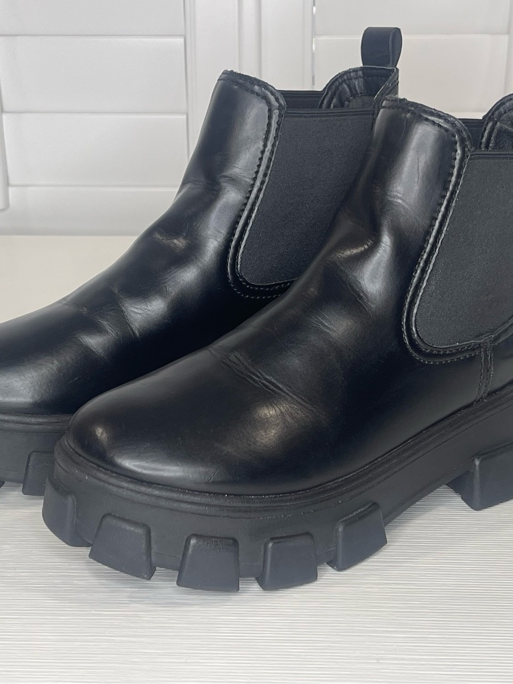Circus Sam Edelman Chelsea Lug Boot -